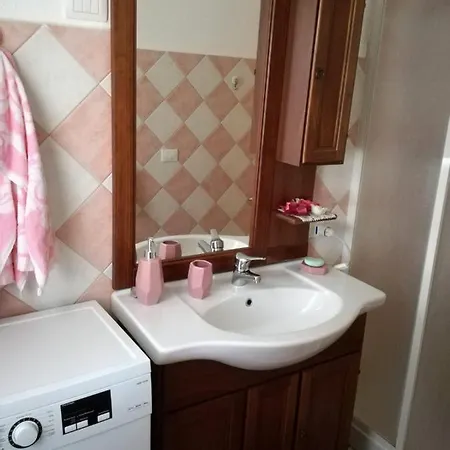 Casa Ilenia * سان تيودورو